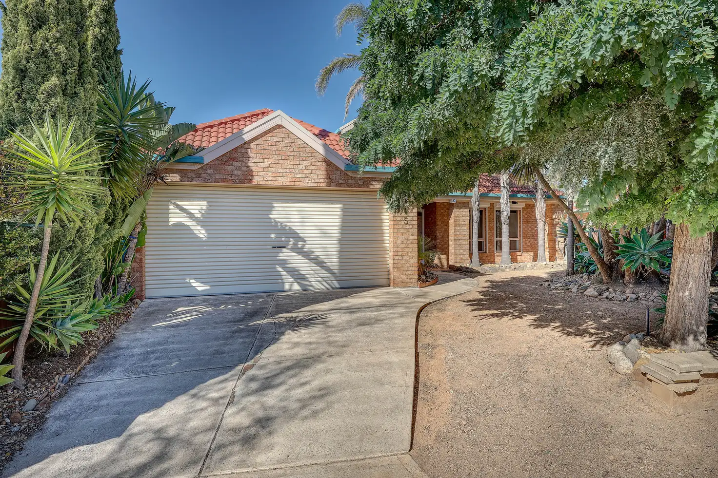 Main view of Homely house listing, 5 Moriac Way, Delahey VIC 3037