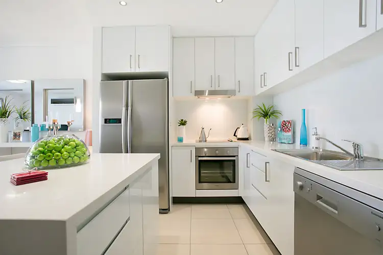 85 The Gardenway, Robina QLD 4226