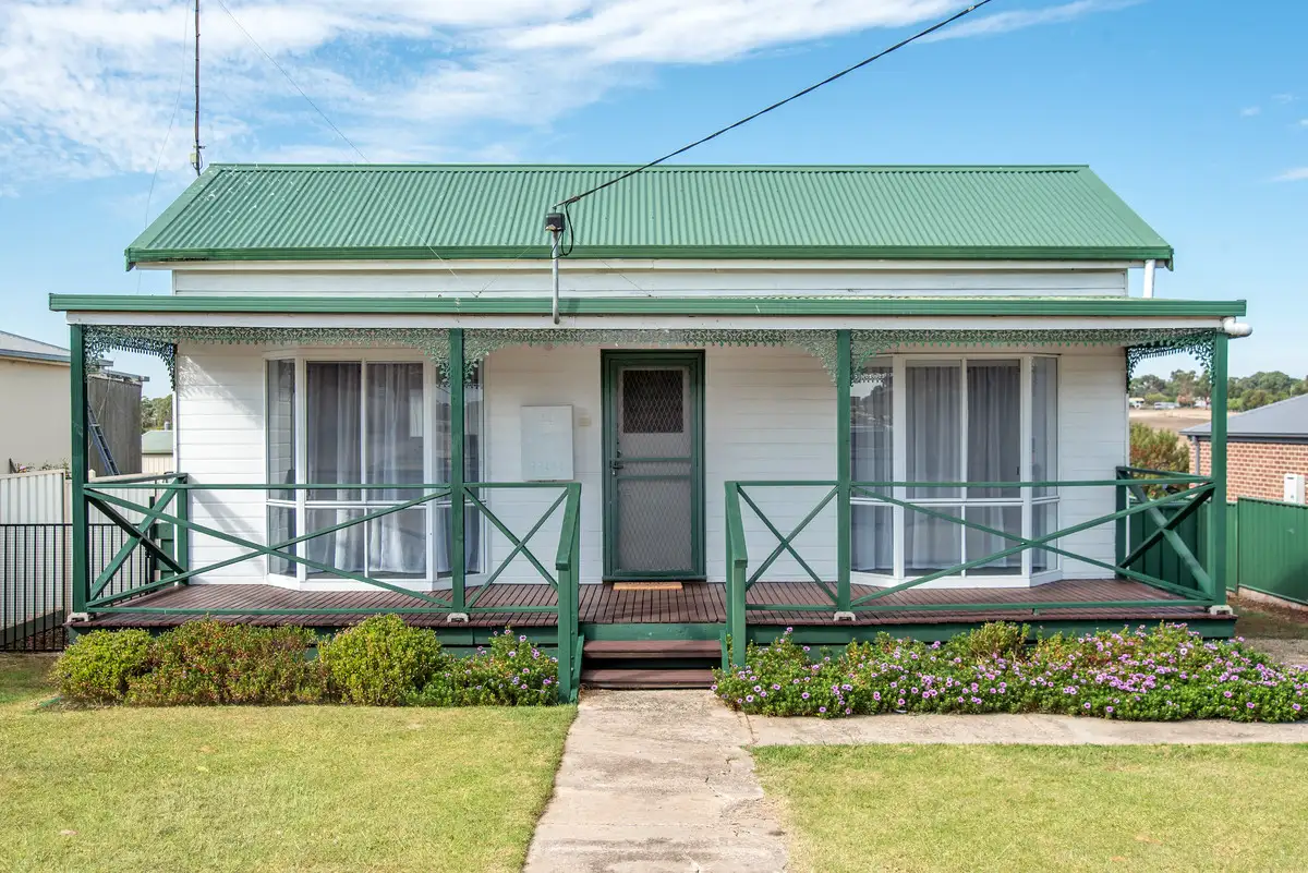 Main view of Homely house listing, 18 Charles Street, Hamilton VIC 3300