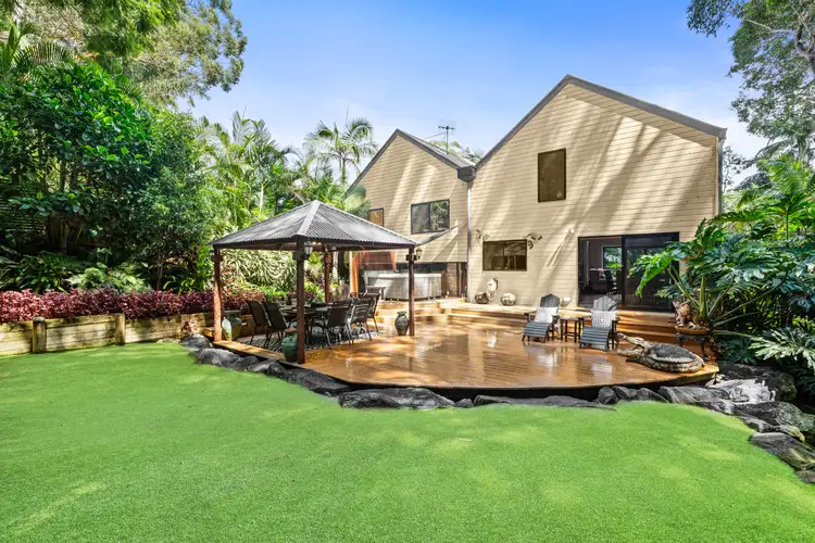 105 Lake Shore Drive, North Avoca NSW 2260