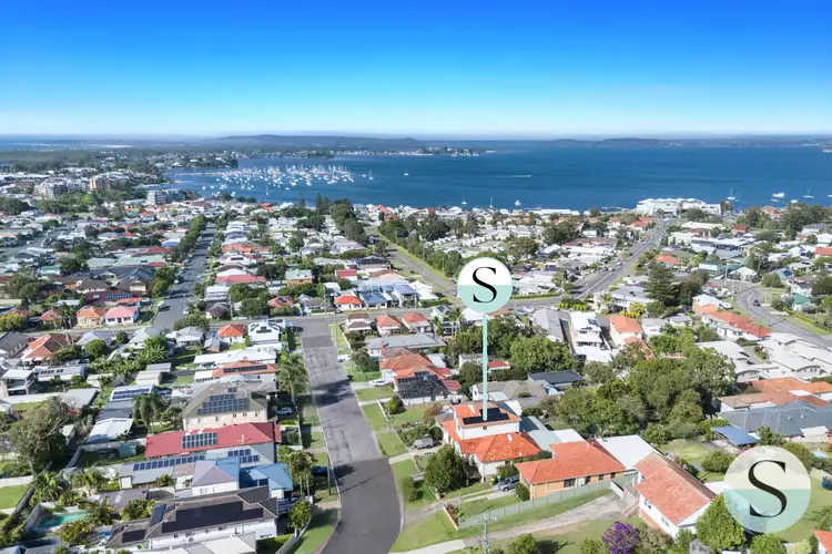 27 Pearce Avenue, Belmont NSW 2280