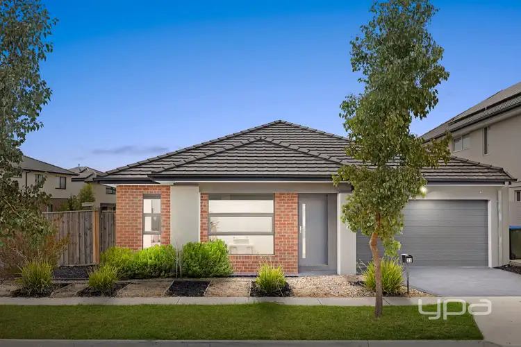 32 Viviana Avenue, Point Cook VIC 3030
