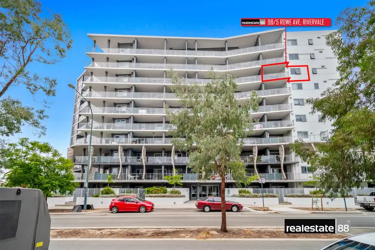 5 Rowe Avenue