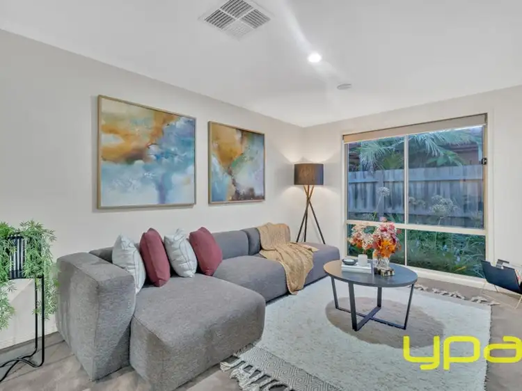 19 Astley Wynd, Lynbrook VIC 3975