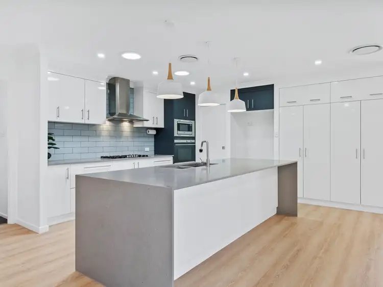 Second view of Homely house listing, 35 Parkgrove Street, Birkdale QLD 4159
