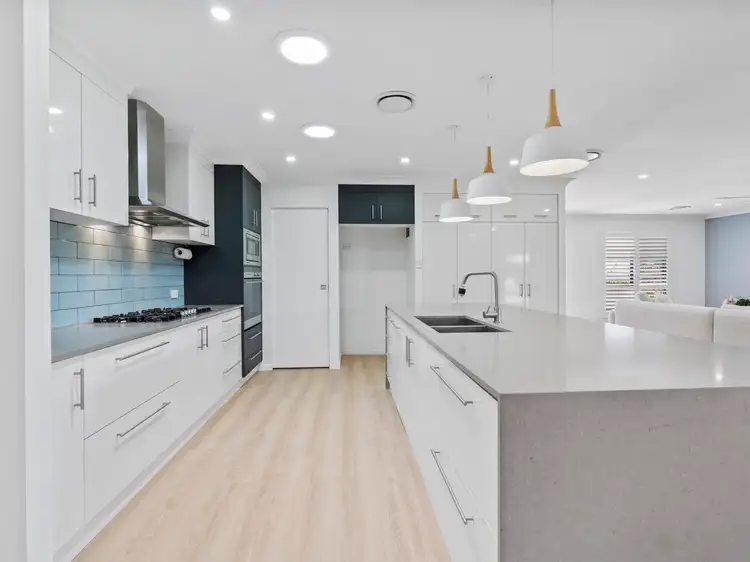 Third view of Homely house listing, 35 Parkgrove Street, Birkdale QLD 4159
