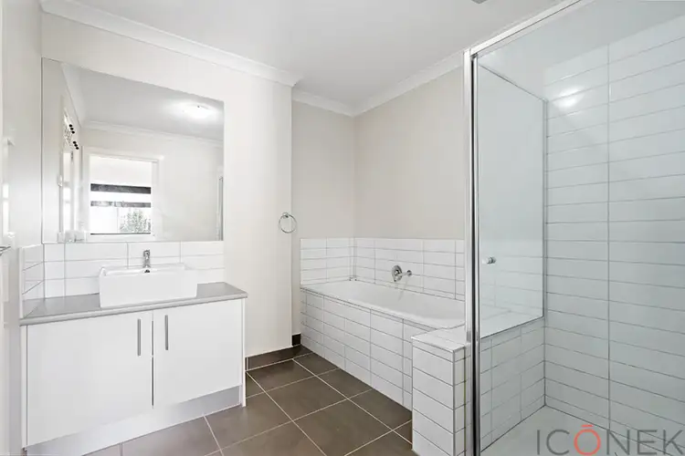 Sixth view of Homely townhouse listing, 7 Jumbuck Circuit, Wollert VIC 3750