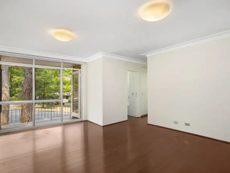 2 Murray Street