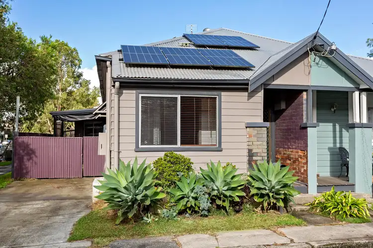 42 Rodgers Street, Carrington NSW 2294