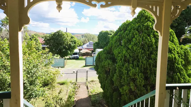 31 Coates Street, Mount Morgan QLD 4714