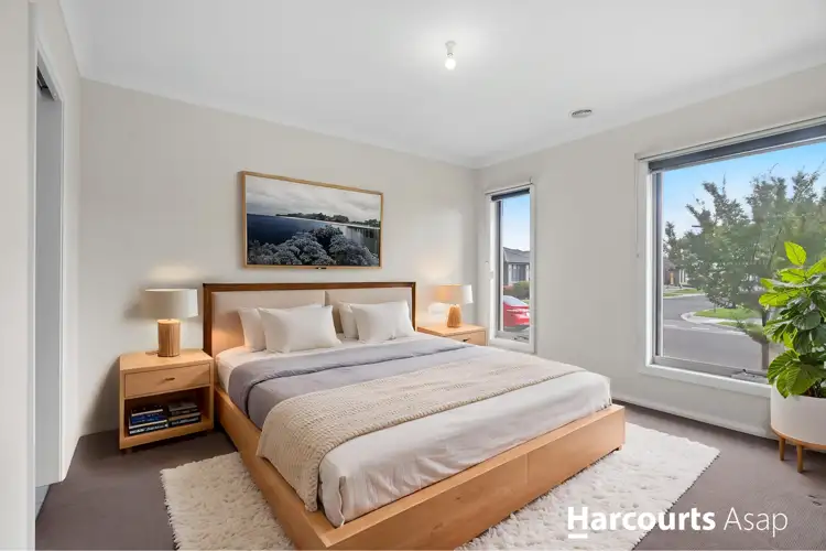 27 Joanne Way, Officer VIC 3809