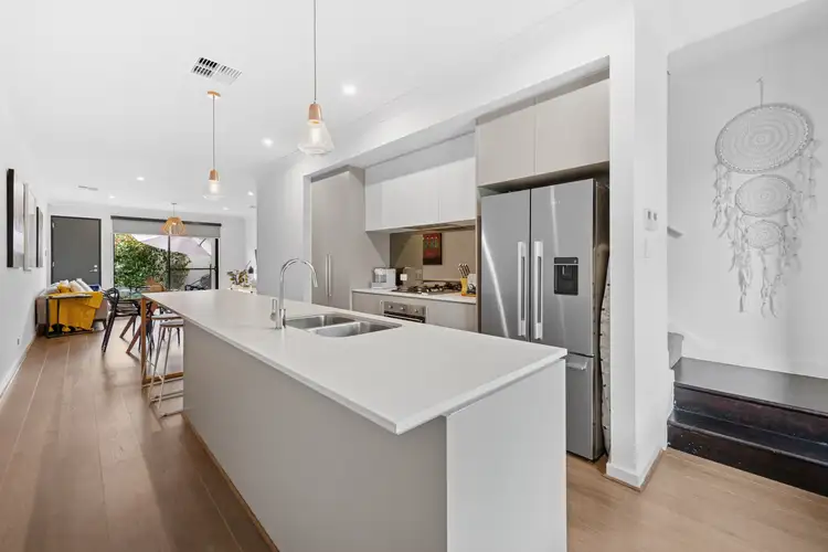 6 Symon Lane, West Lakes SA 5021
