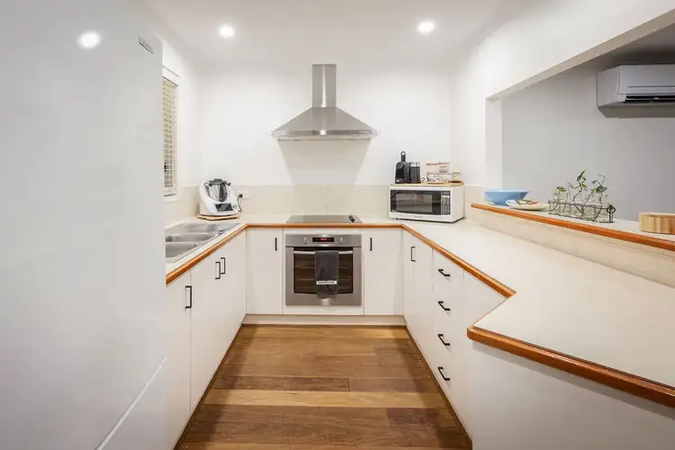 Sixth view of Homely house listing, 598 Oliver Street, Lavington NSW 2641