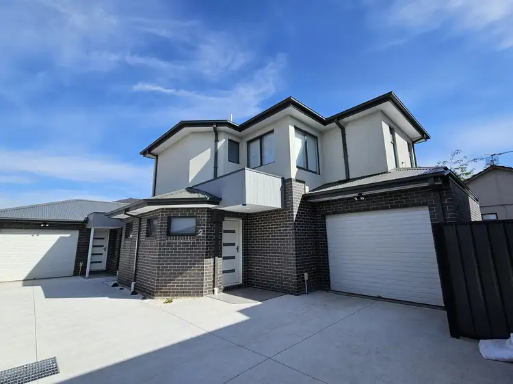2/3 Warnock Street, Broadmeadows VIC 3047