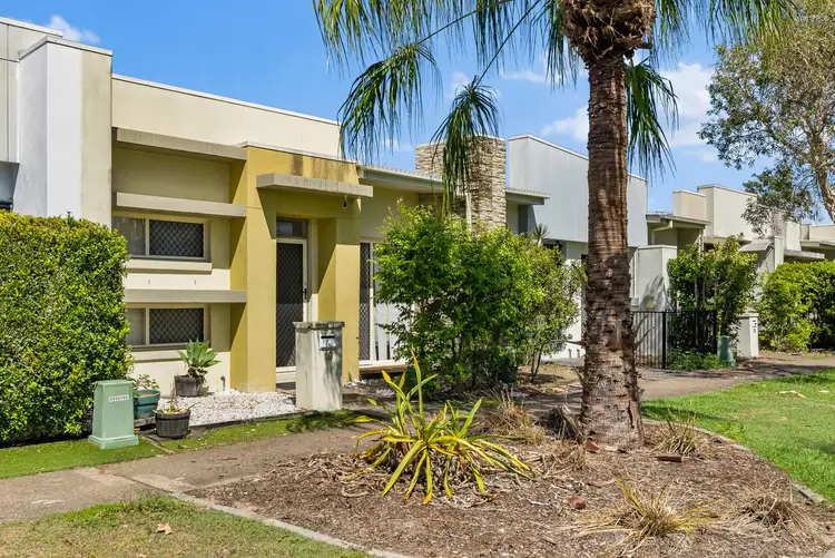 19 Daintree Park Way