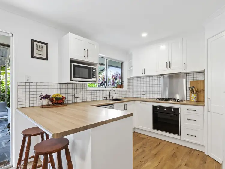 62 Thiess Drive
