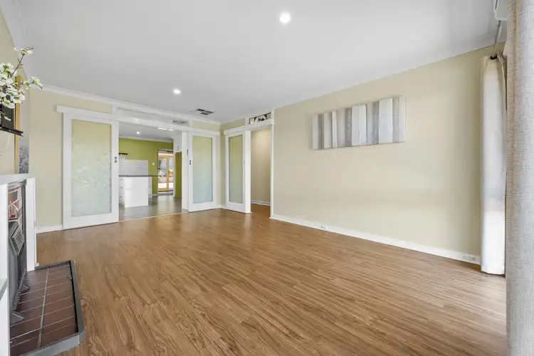 Fourth view of Homely house listing, 17 Dowling Place, Orelia WA 6167