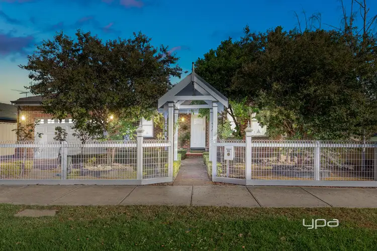 22 Tormorvey Avenue