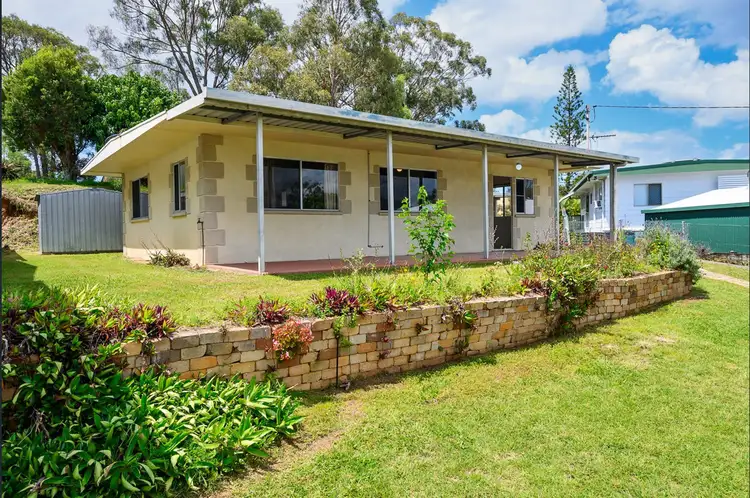 18 Ferguson Crescent, West Gladstone QLD 4680