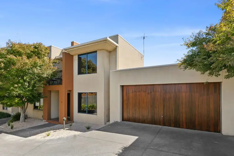2/83 Maud Street, Geelong VIC 3220