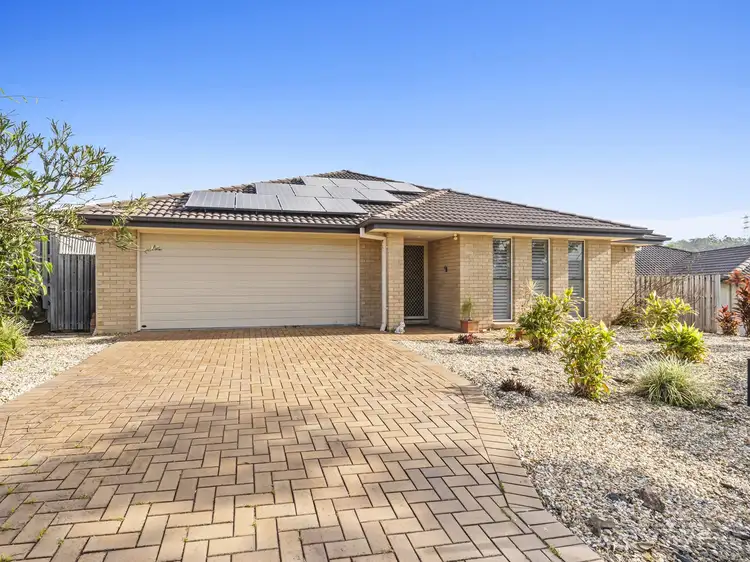 32 Faraday Crescent, Pacific Pines QLD 4211