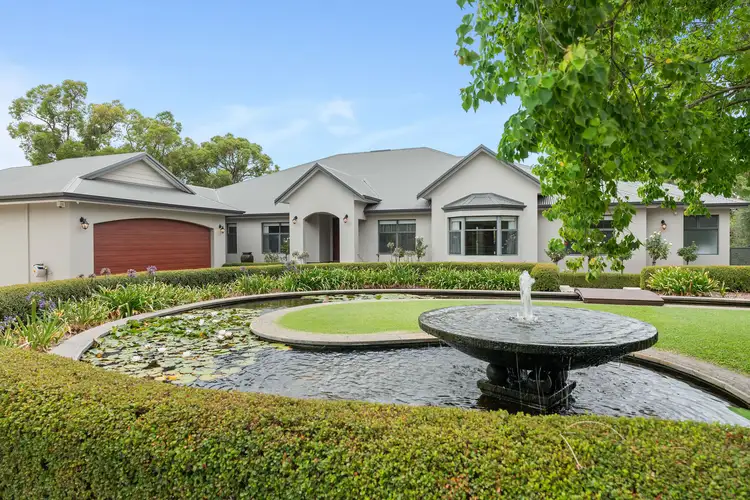24 Mobilia Place, Gnangara WA 6077