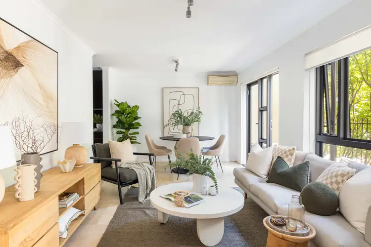 2/37 McKell Street, Birchgrove NSW 2041