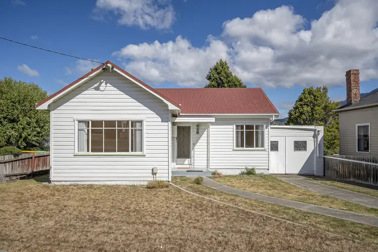 13 Ashbolt Crescent
