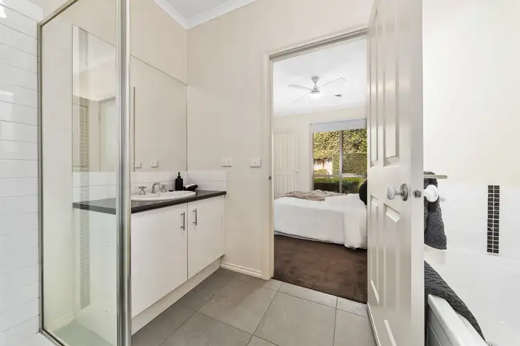 Sixth view of Homely unit listing, 4/10 Raymond Street, Somerville VIC 3912