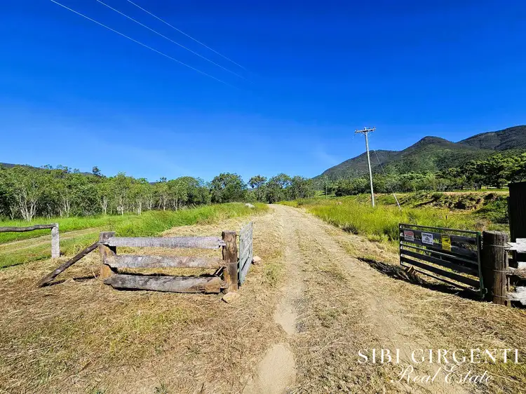 Oaky Valley, Mutchilba QLD 4872
