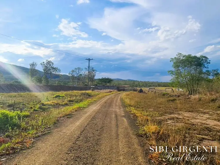 Oaky Valley, Mutchilba QLD 4872
