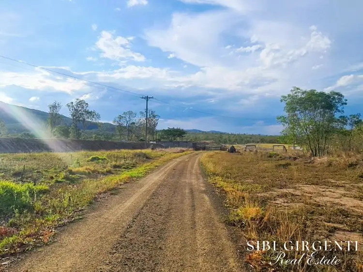 Oaky Valley, Mutchilba QLD 4872