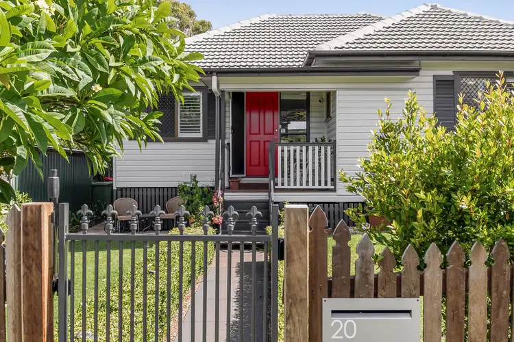 20 Norah Street, Centenary Heights QLD 4350