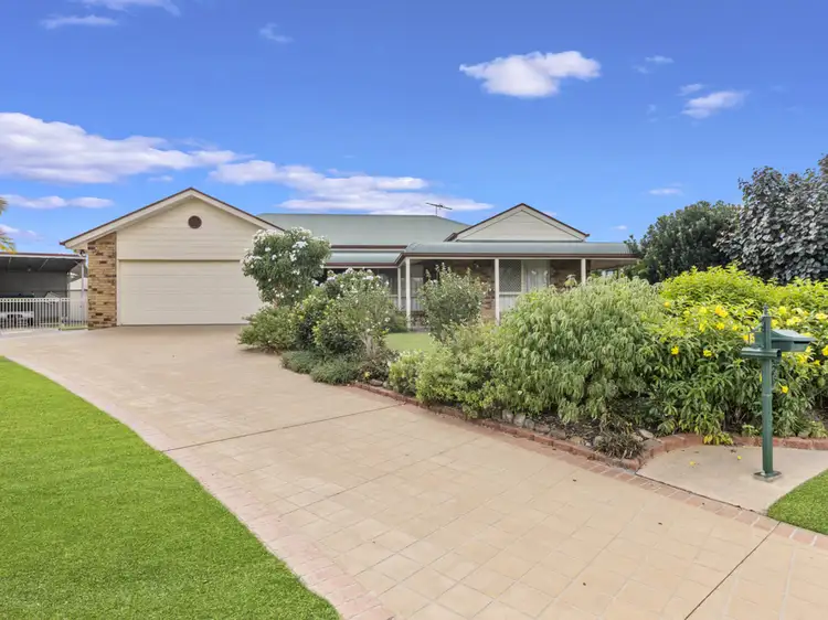 15 Willaroo Close, Flinders View QLD 4305