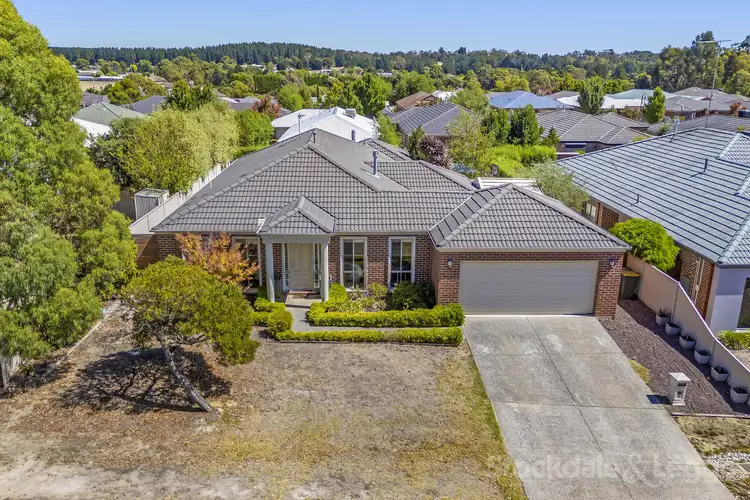 3 Payton Crescent