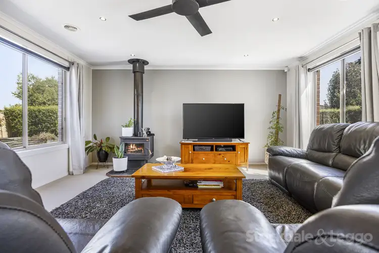 Fifth view of Homely house listing, 3 Payton Crescent, Canadian VIC 3350