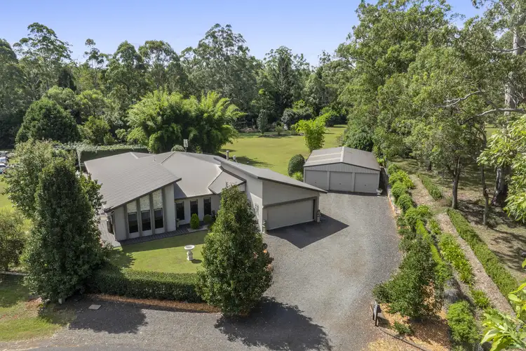 8 Perry Road, Cabarlah QLD 4352