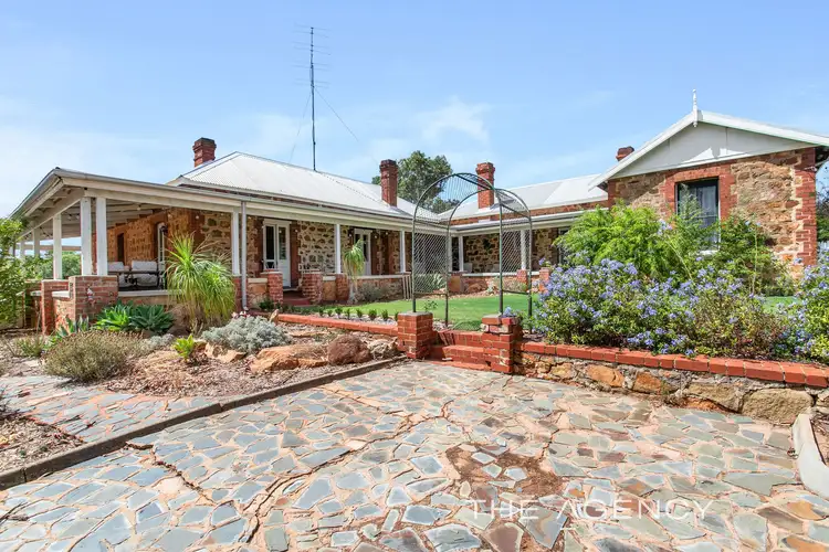 602 Muluckine Road