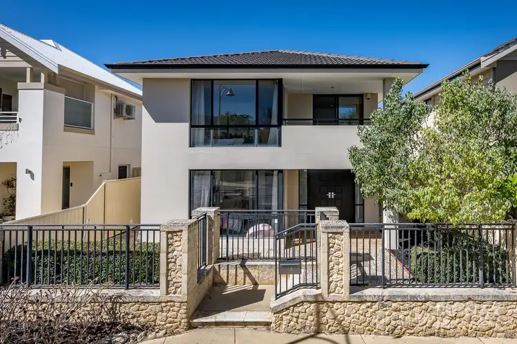 72 Grand Ocean Entrance