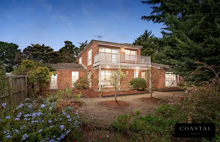 2 Old Mornington Road, Mount Eliza VIC 3930