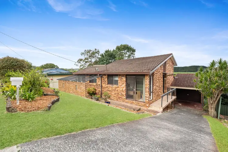 67 Crawford Crescent, Wyoming NSW 2250