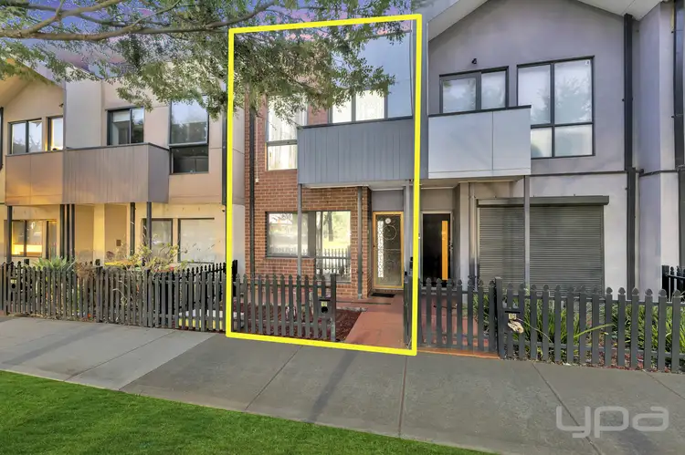 Main view of Homely townhouse listing, 17 Huntington Drive, Craigieburn VIC 3064