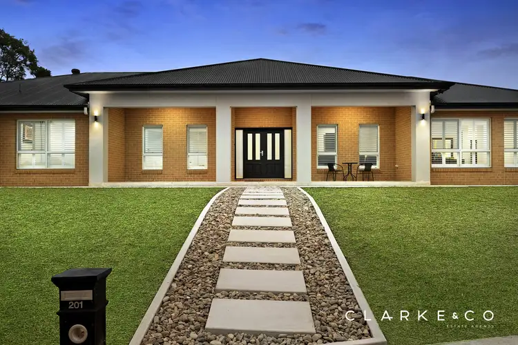 201 Settlers Boulevard, Chisholm NSW 2322