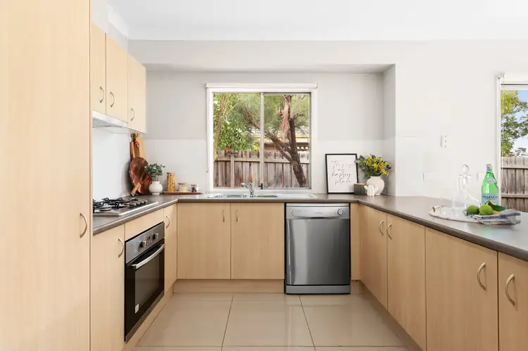 Third view of Homely unit listing, 2/10 Nursery Avenue, Frankston VIC 3199