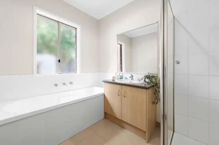 Fifth view of Homely unit listing, 2/10 Nursery Avenue, Frankston VIC 3199