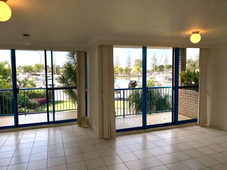 Fifth view of Homely apartment listing, 4/249 Bayview Street, Hollywell QLD 4216