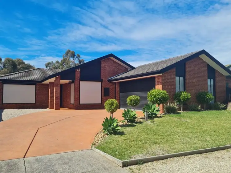 13 Creswick Court, Roxburgh Park VIC 3064