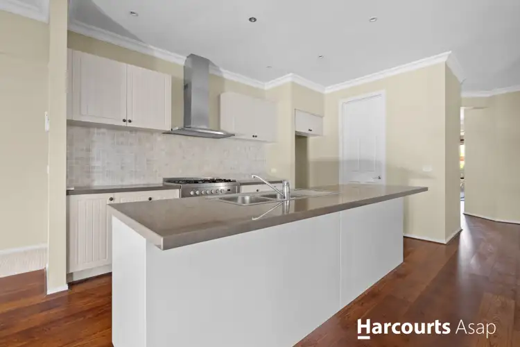 Third view of Homely house listing, 8 Nature Circuit, Cranbourne North VIC 3977