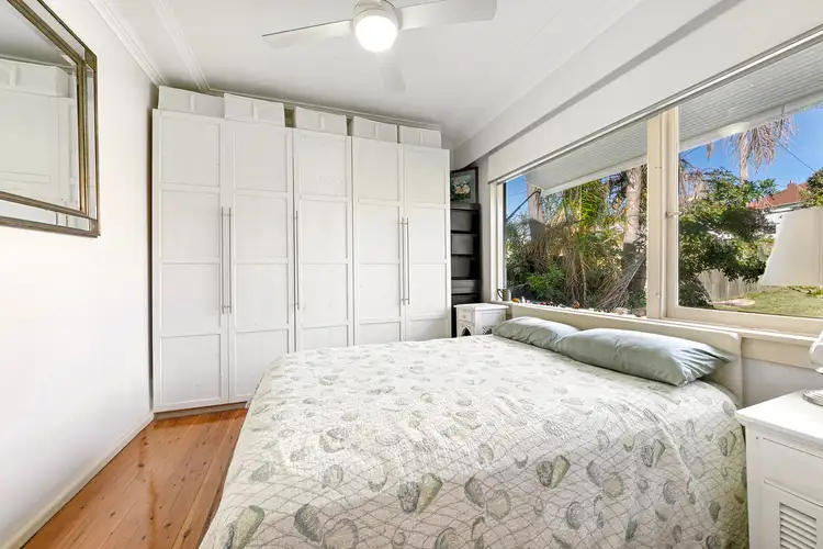 24 Bay Road, The Entrance NSW 2261