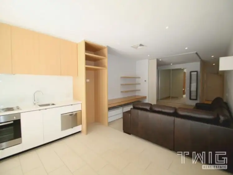 555 Flinders Street